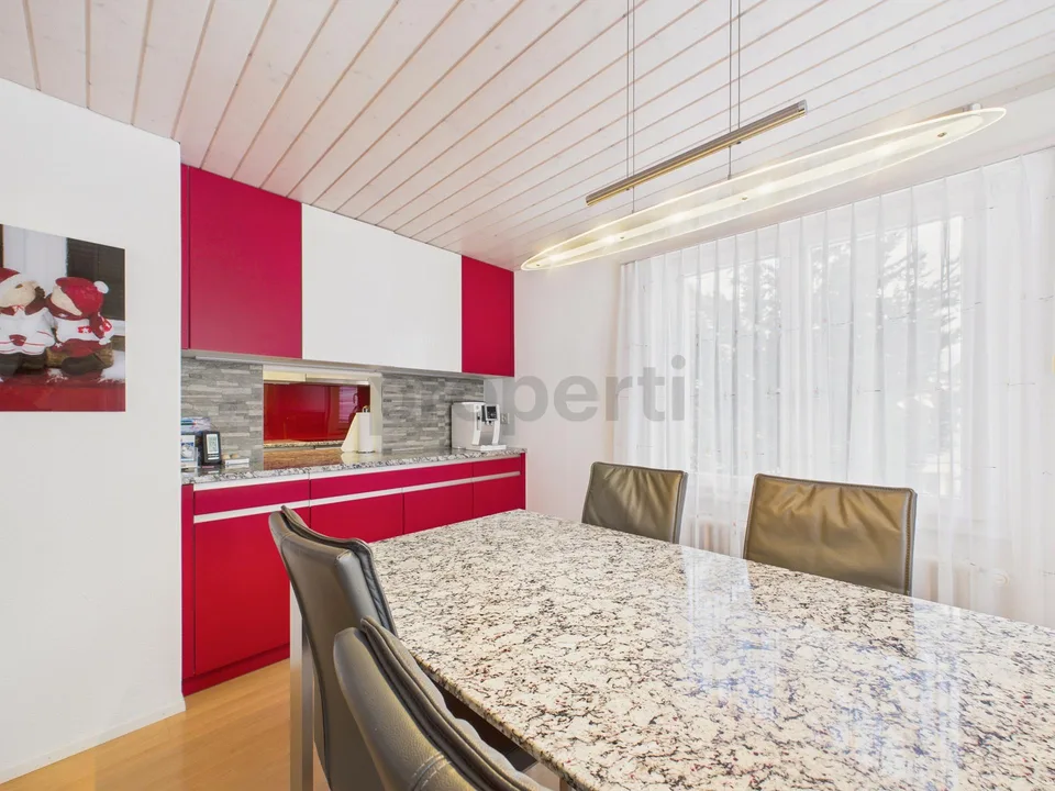 Geräumiges 7-Zimmer-Mehrfamilienhaus im Kurort Oberiberg