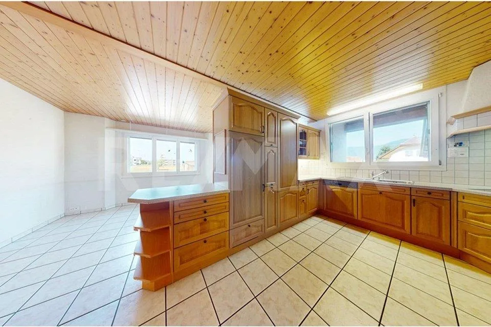 Freistehendes Haus mit Zwei Wohneinheiten