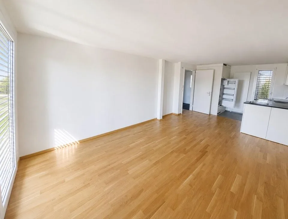 Tolle und grosszügige 2.5-Zimmerwohnung in Mittelhäusern!