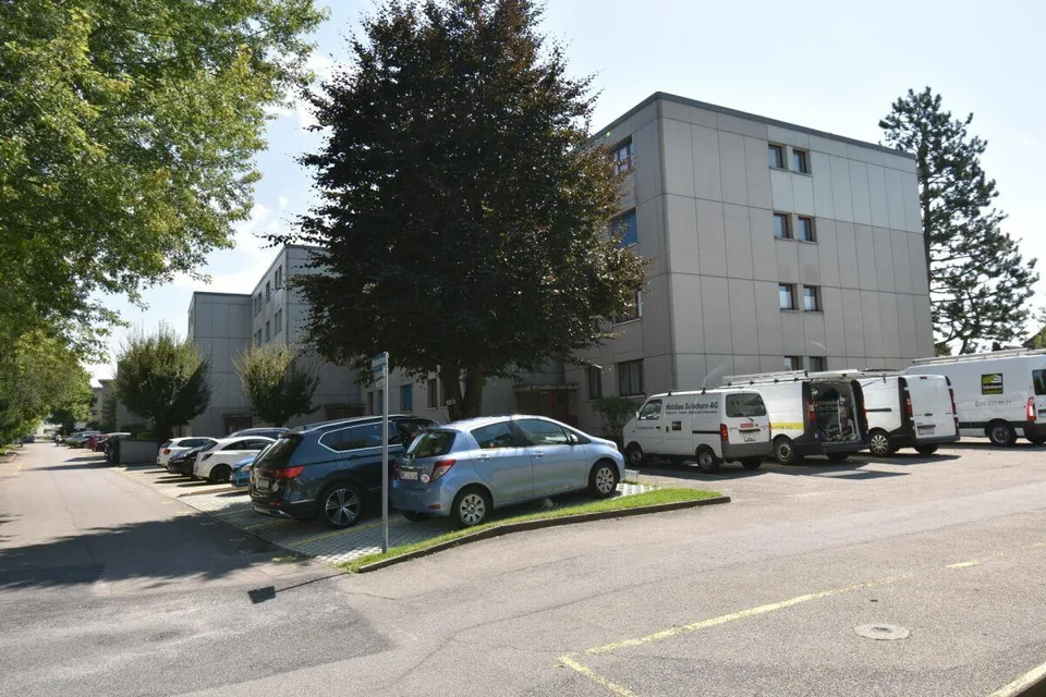 Moderne Familienwohnung mit Gartensitzplatz