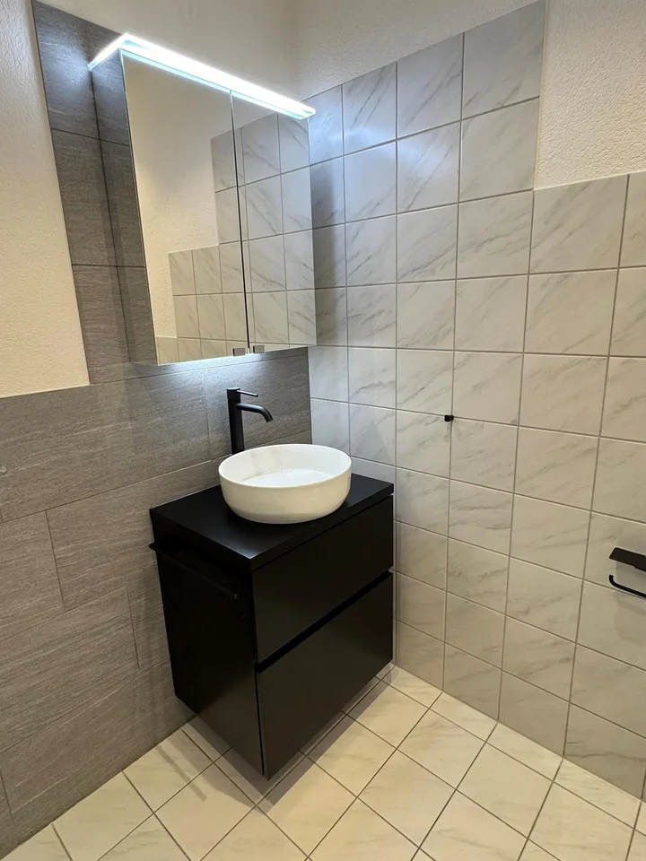 Erstbezug nach Komplettsanierung – hochwertige 3.5-Zimmer-Wohnung