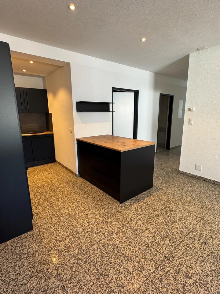 Erstbezug nach Komplettsanierung – hochwertige 3.5-Zimmer-Wohnung
