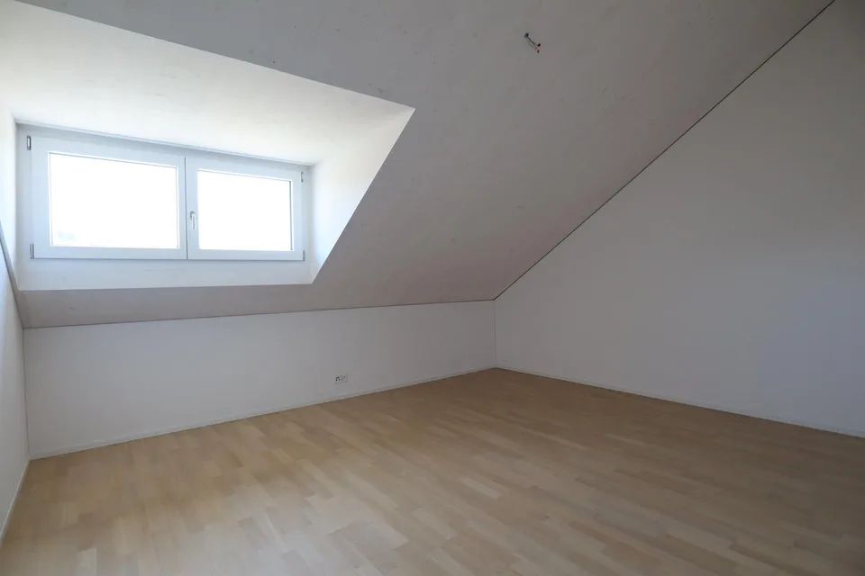 Wow, 3.5 Z-Wohnung mit grossem Balkon