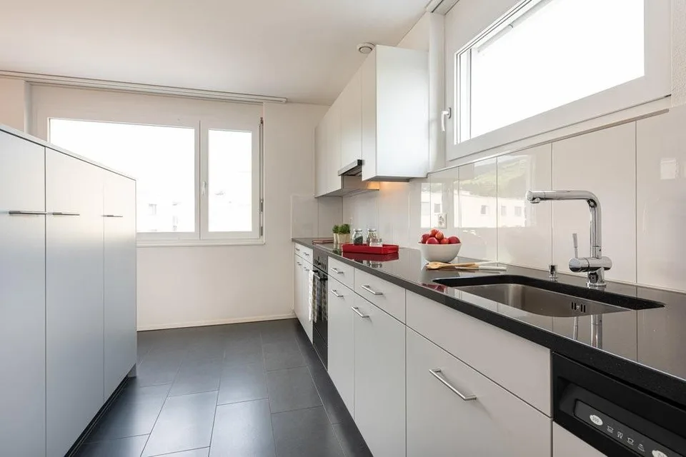 Moderne 2.5 Zimmerwohnung im Herzen von Galgenen
