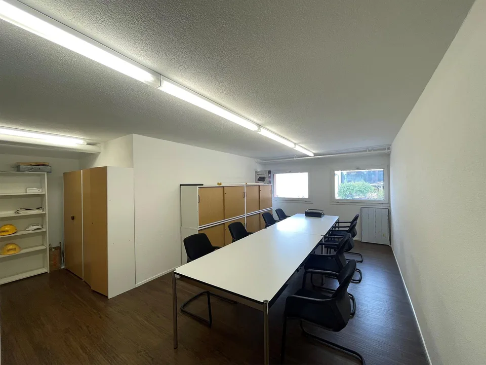 Büro - Archivraum in Weggis
