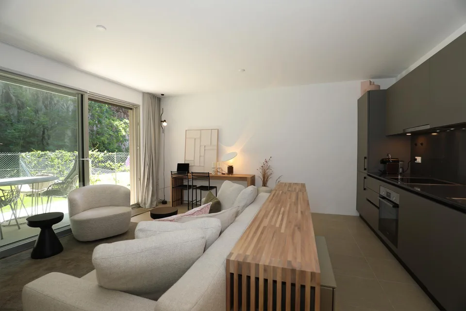 Moderne 2-Zimmer-Neubauwohnung, ruhig gelegen mit Garten