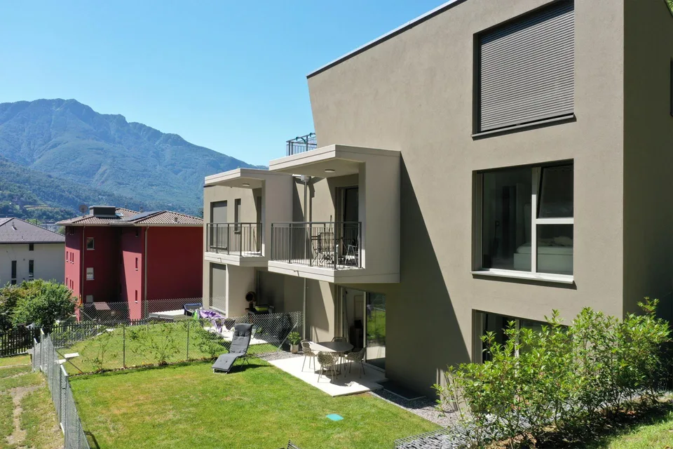 Moderne 2-Zimmer-Neubauwohnung, ruhig gelegen mit Garten