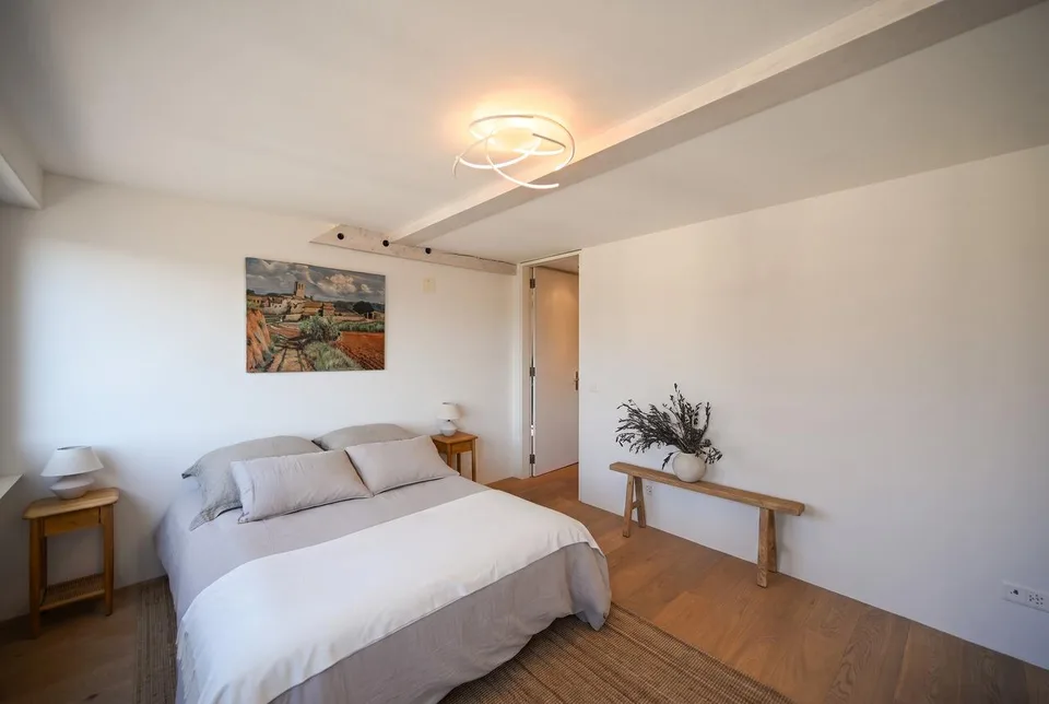 LUXURIÖSE DESIGNERWOHNUNG MIT PANORAMA-DACHTERRASSE UND KLIMAANLAGE