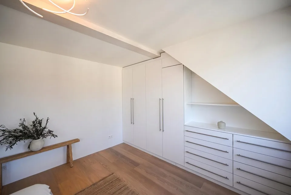 LUXURIÖSE DESIGNERWOHNUNG MIT PANORAMA-DACHTERRASSE UND KLIMAANLAGE