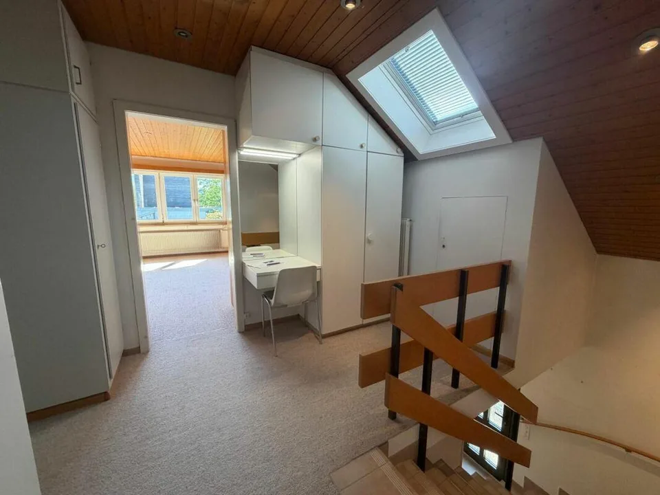 Freistehendes Einfamilienhaus mit Charme und Gartenparadies an attr...