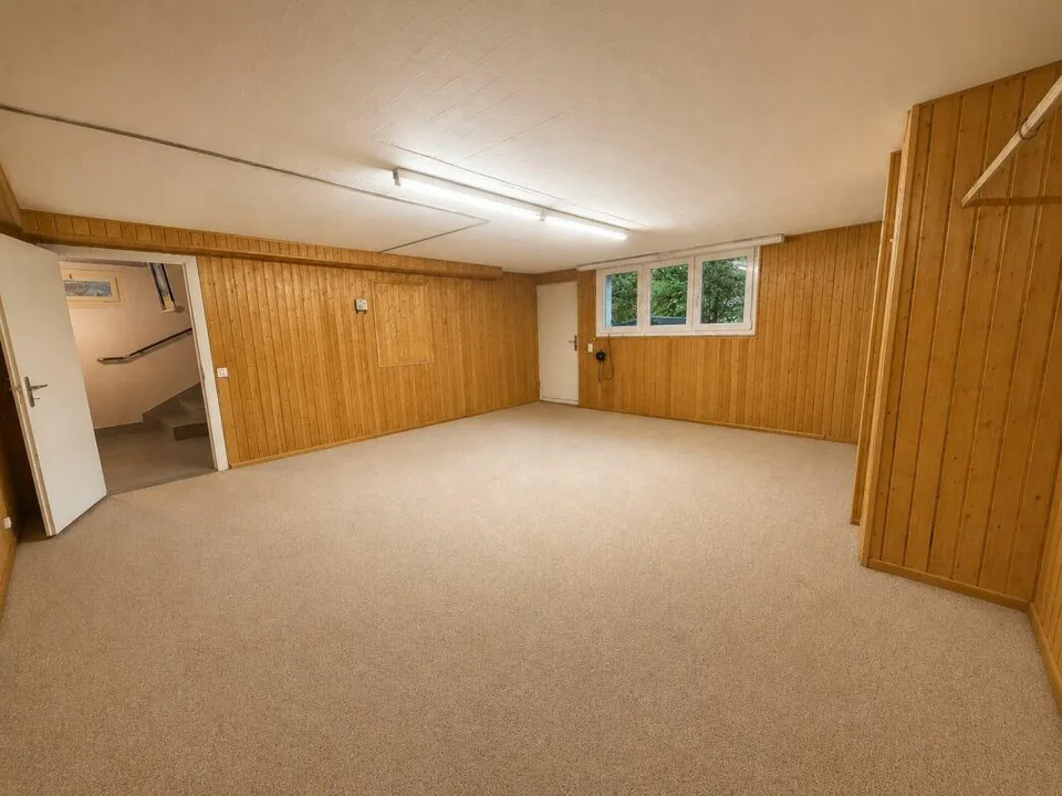 Freistehendes Einfamilienhaus mit Charme und Gartenparadies an attr...