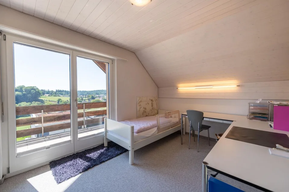 Viel Platz, viel Grün, viel Weitsicht - Ihr Zuhause nahe Solothurn