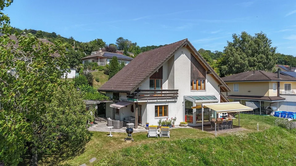 Viel Platz, viel Grün, viel Weitsicht - Ihr Zuhause nahe Solothurn