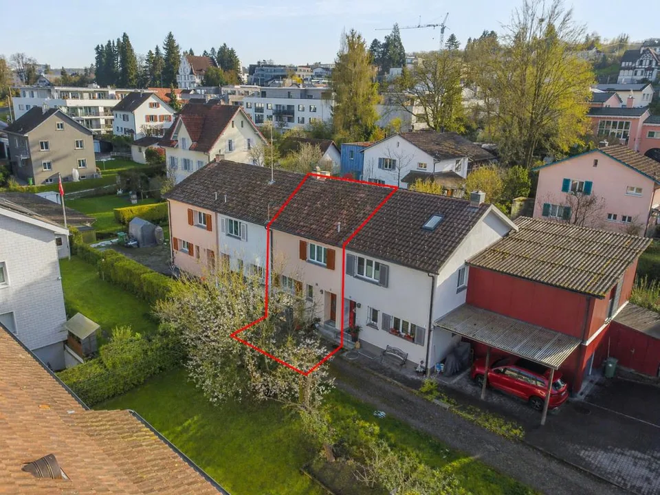 Heimwerker aufgepasst! 4-Zimmer-Reihenmittelhaus in Kreuzlingen