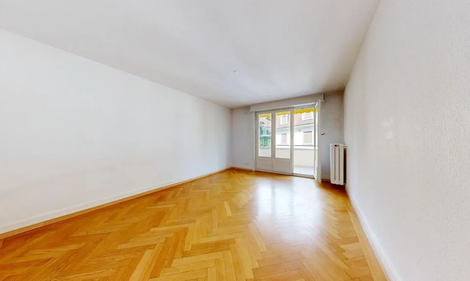 Charmante 2.5-Zimmer-Wohnung mit eigener Garage im Monbijou