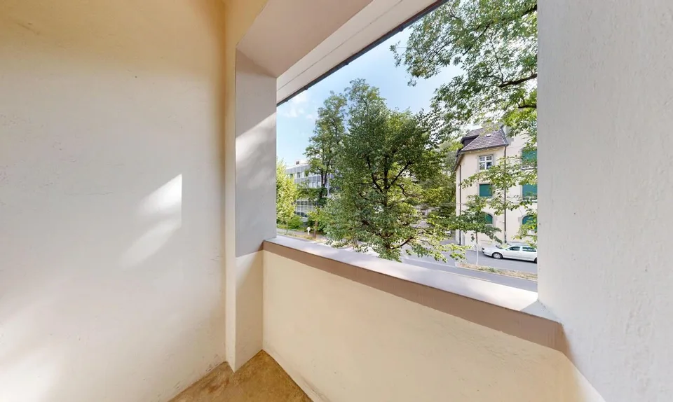 Charmante 2.5-Zimmer-Wohnung mit eigener Garage im Monbijou