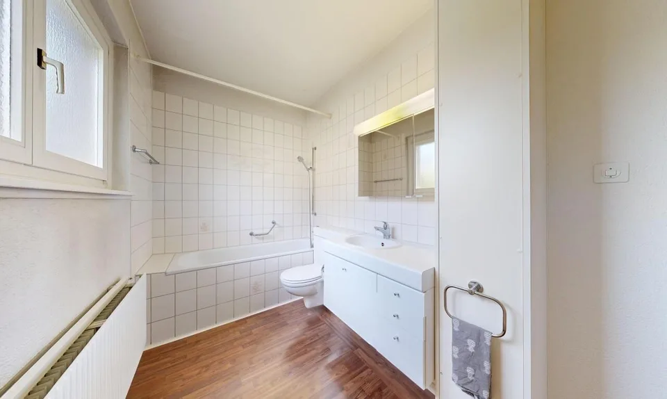 Charmante 2.5-Zimmer-Wohnung mit eigener Garage im Monbijou
