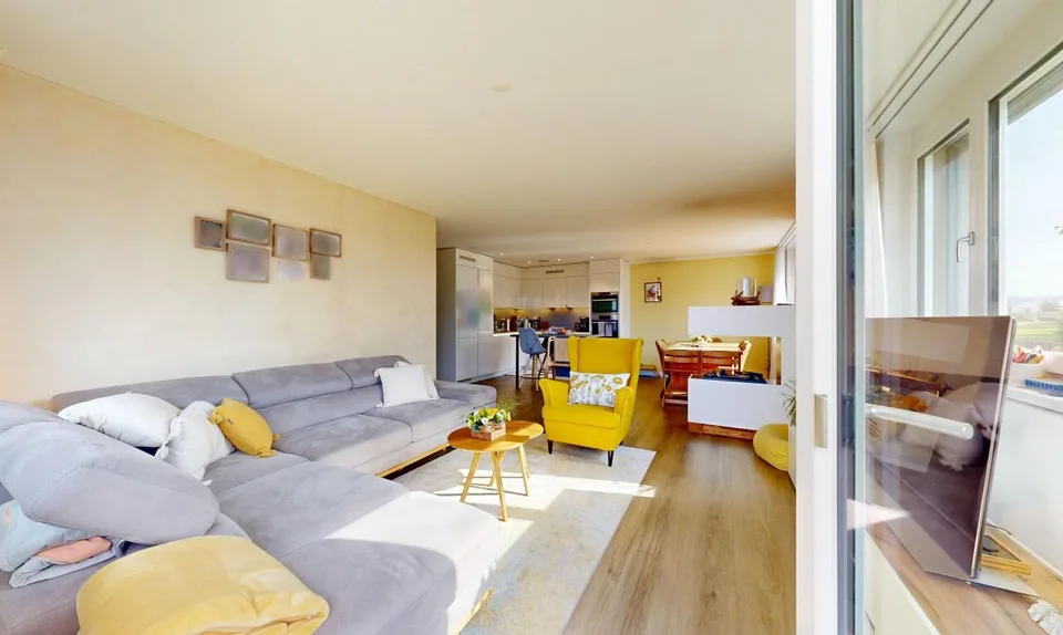 Moderne 4.5-Zimmer-Wohnung an der Bauzonengrenze