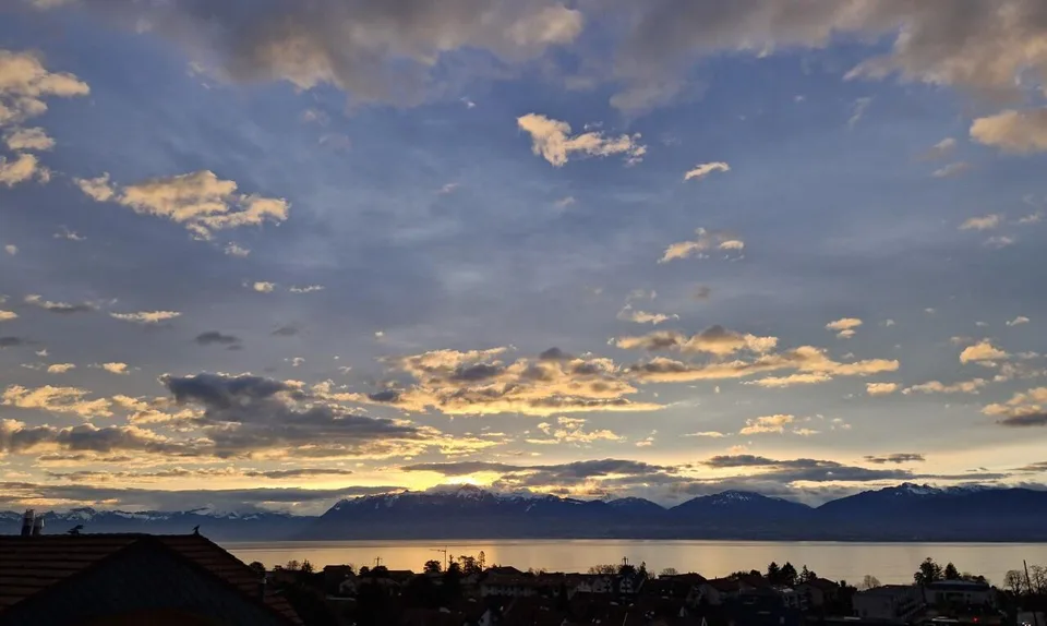 Attique avec vue panoramique sur le lac