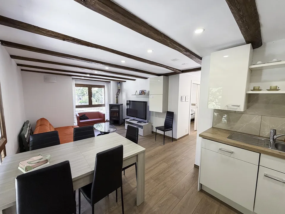 Casa con 4 appartamenti - Haus mit 4 Wohnungen
