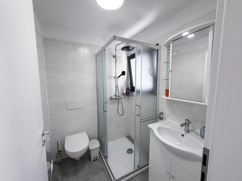 Casa con 4 appartamenti - Haus mit 4 Wohnungen