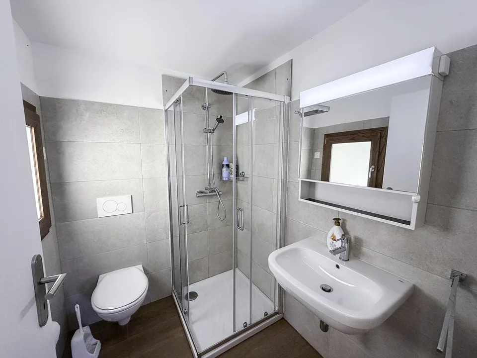 Casa con 4 appartamenti - Haus mit 4 Wohnungen
