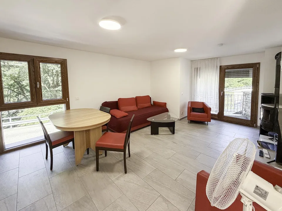 Casa con 4 appartamenti - Haus mit 4 Wohnungen
