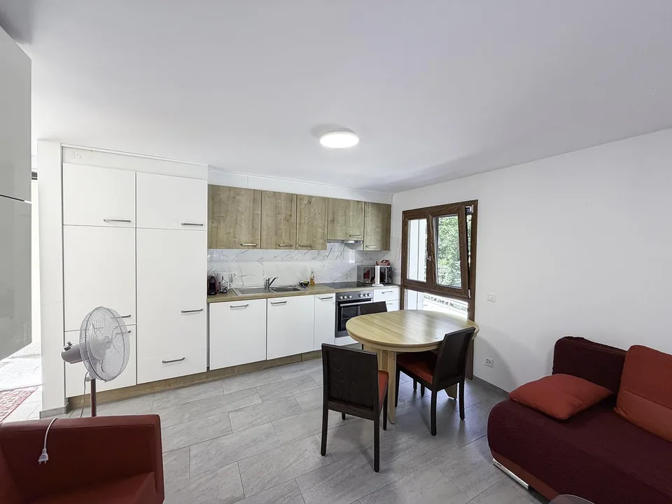 Casa con 4 appartamenti - Haus mit 4 Wohnungen