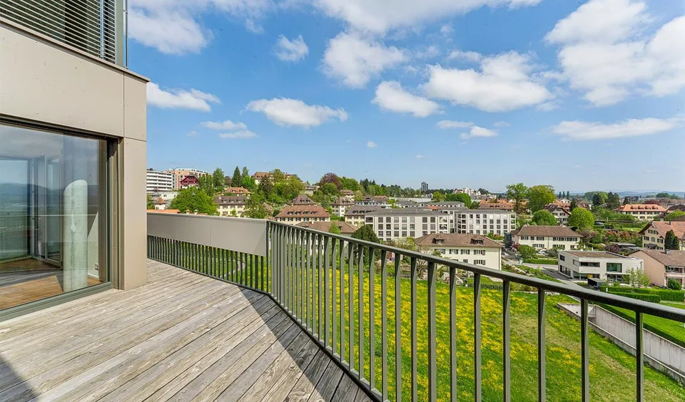 Wohntraum mit Weitblick: 2.5-Zimmer-Wohnung mit Balkon
