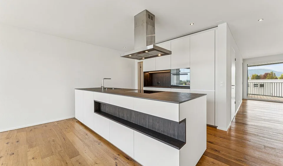 Wohntraum mit Weitblick: 2.5-Zimmer-Wohnung mit Balkon