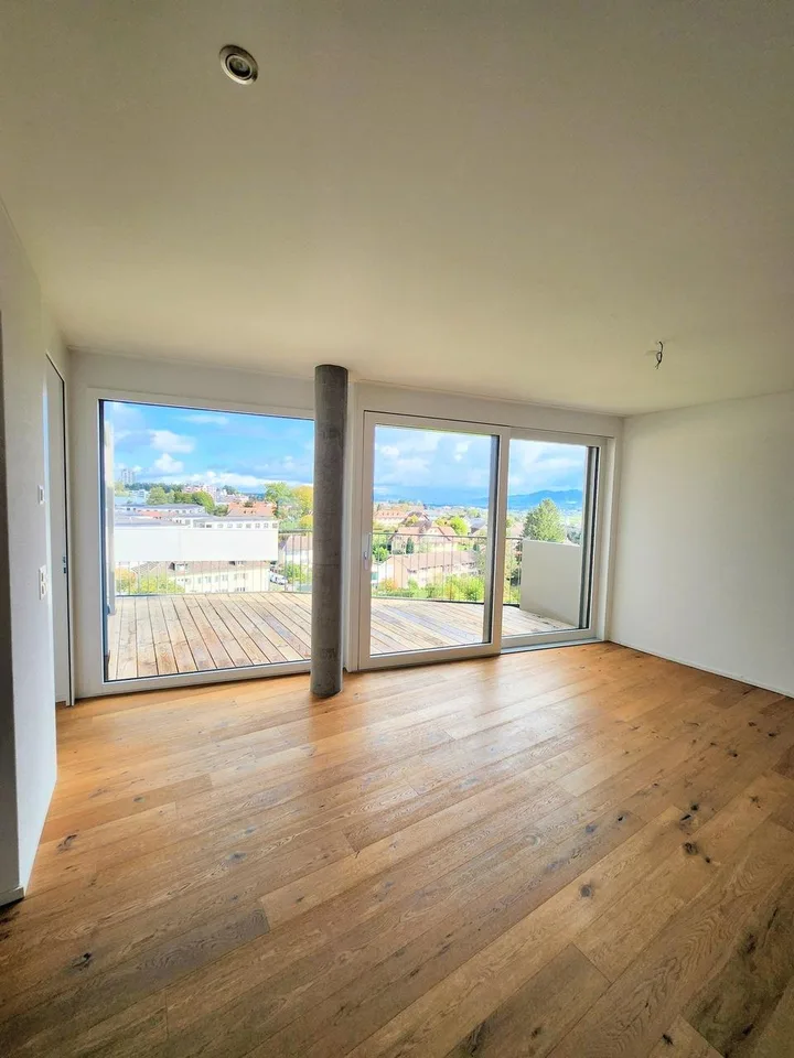 Wohntraum mit Weitblick: 2.5-Zimmer-Wohnung mit Balkon