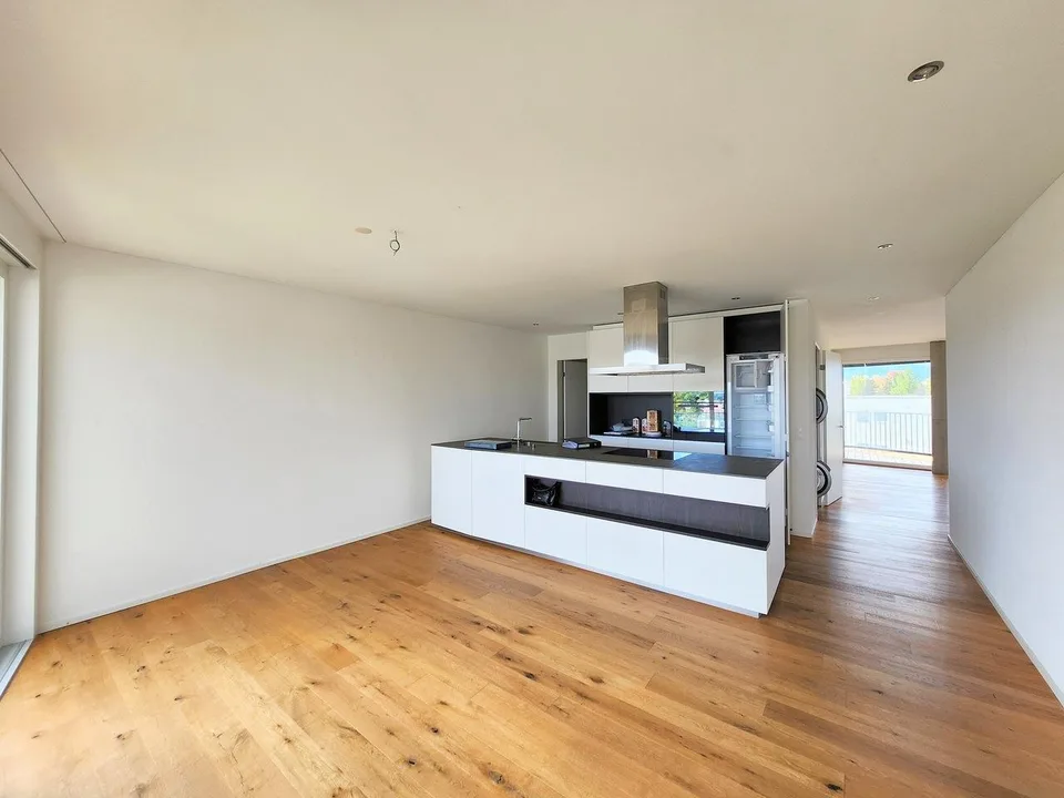 Wohntraum mit Weitblick: 2.5-Zimmer-Wohnung mit Balkon