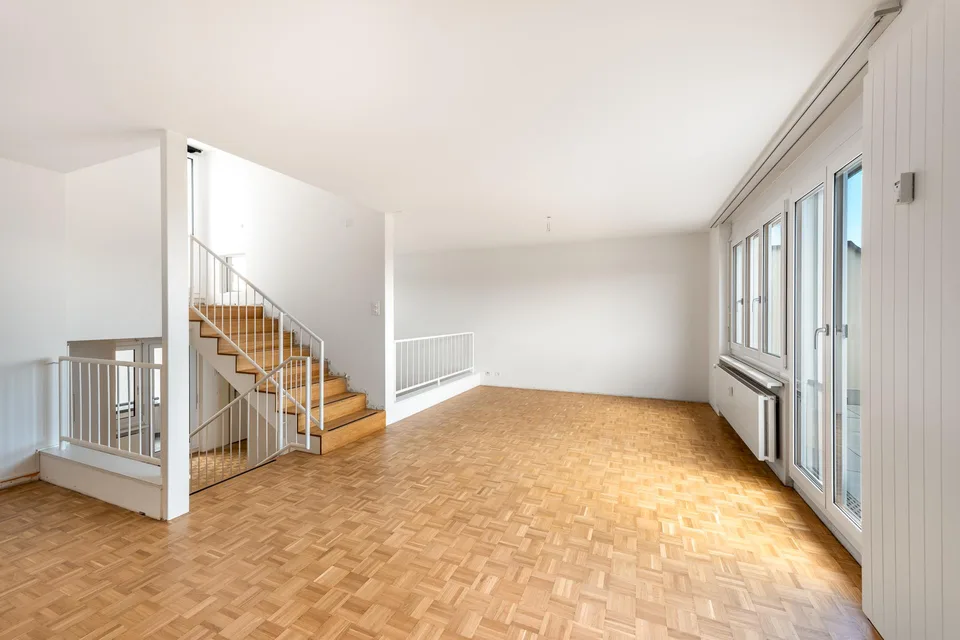 Modernes Wohnen mit Ausblick - sanierte 3.5-Zimmer-Maisonette.