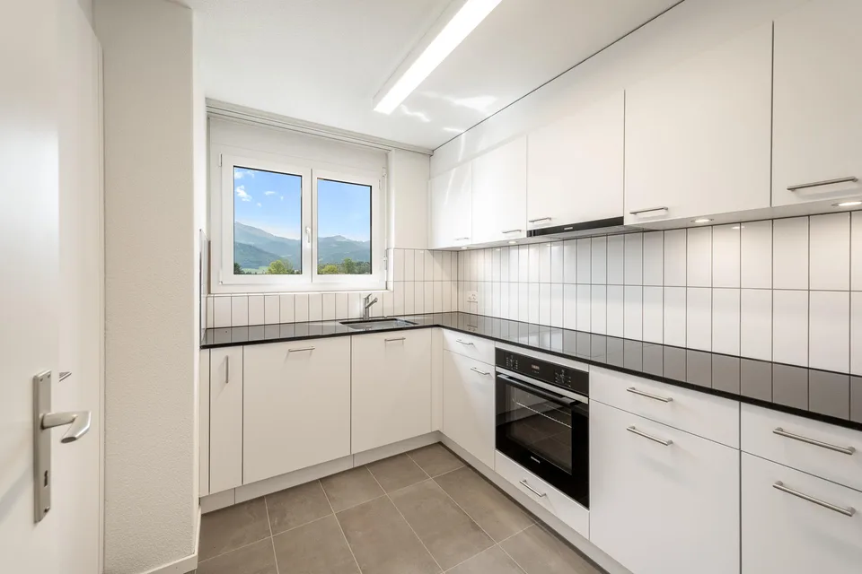 Modernes Wohnen mit Ausblick - sanierte 3.5-Zimmer-Maisonette.