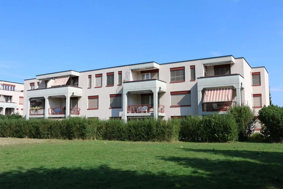 Modernes Wohnen mit Ausblick - sanierte 3.5-Zimmer-Maisonette.