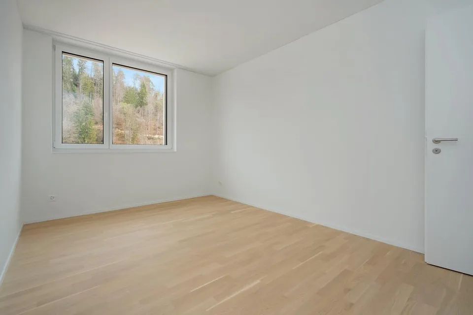 Geräumige 3,5 Zimmer Wohnung mit Loggia