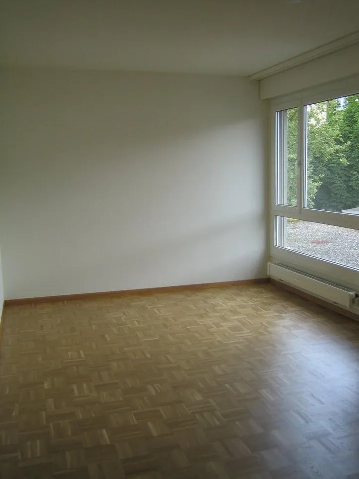 günstige Wohnung mit sonnigem Balkon an zentraler Lage
