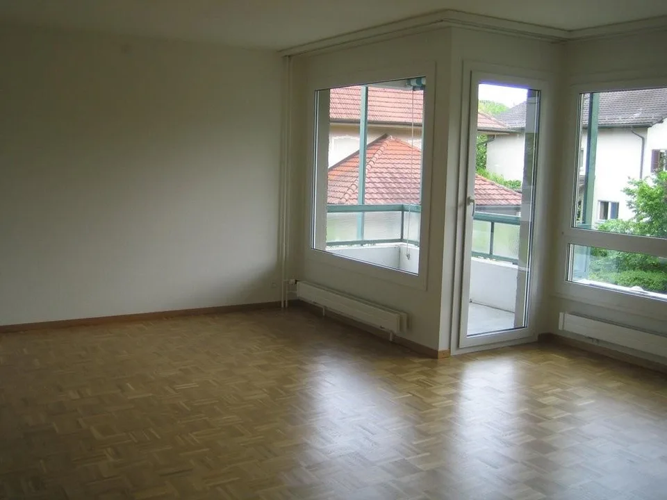 günstige Wohnung mit sonnigem Balkon an zentraler Lage