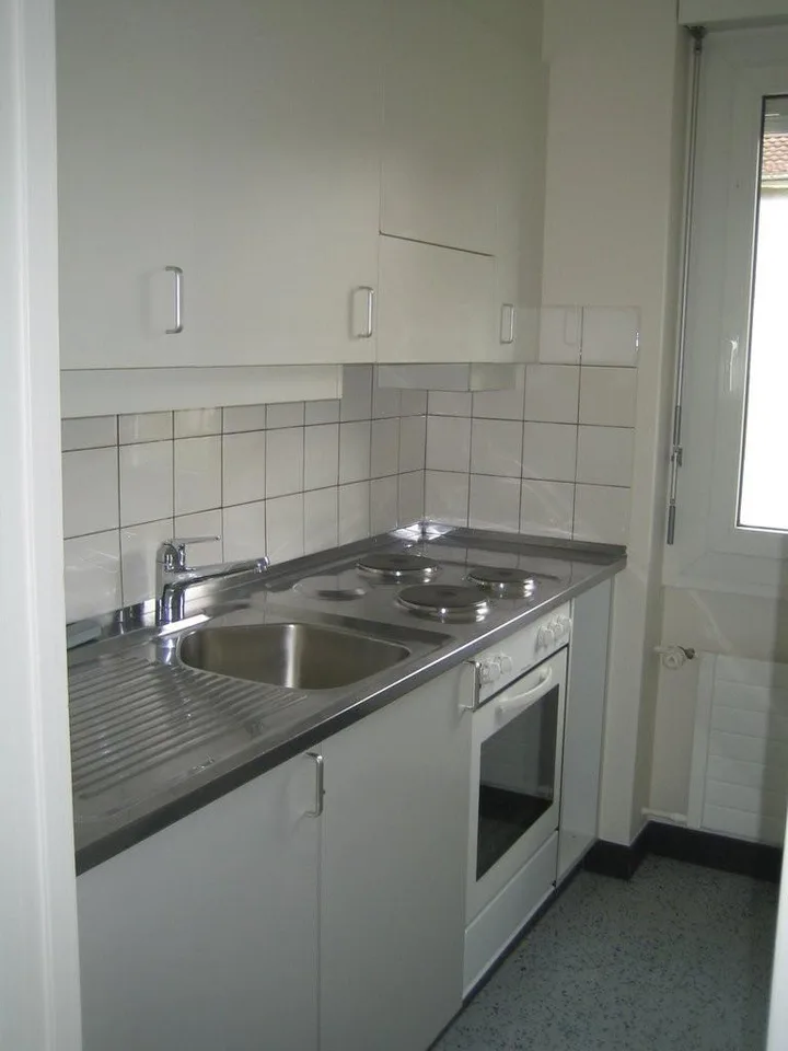 günstige Wohnung mit sonnigem Balkon an zentraler Lage