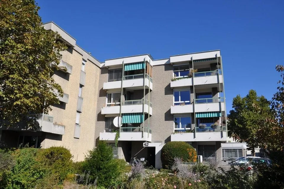 günstige Wohnung mit sonnigem Balkon an zentraler Lage