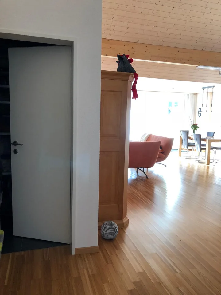 Charmante 2.5-Zimmer-Dachwohnung mit Weitblick und viel Charakter