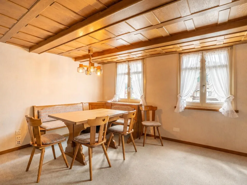 House with separate embroidery studio in Gähwil