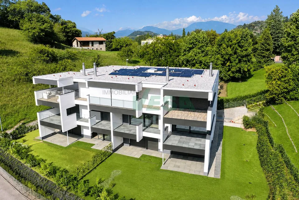 Luminoso appartamento 4,5 locali con terrazza e bel giardino privato
