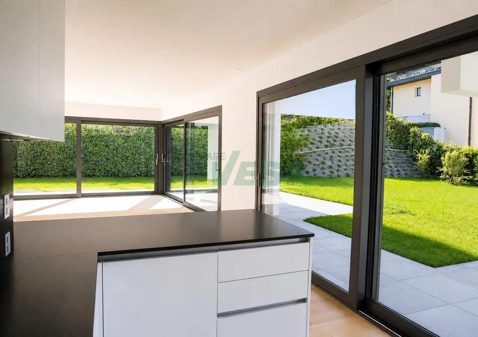 Luminoso appartamento 4,5 locali con terrazza e bel giardino privato