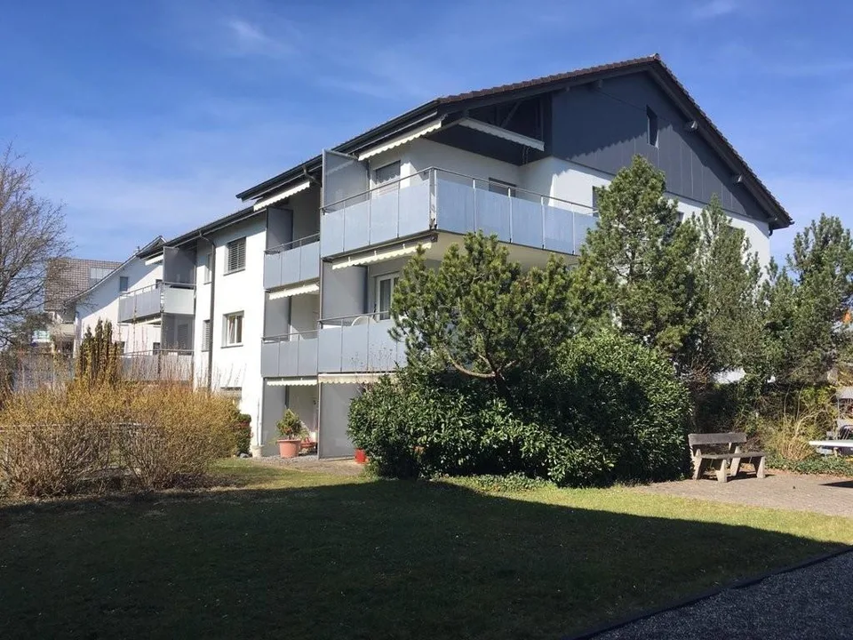 Charmante 2.5-Zimmer-Wohnung in Fehraltorf