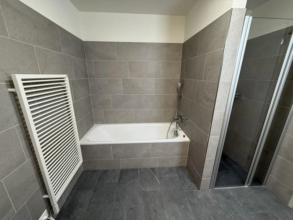 Kernsanierte 2.5-Zimmerwohnung im 2. OG rechts
