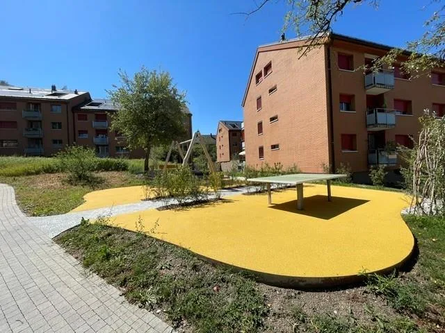 Kernsanierte 2.5-Zimmerwohnung im 2. OG rechts