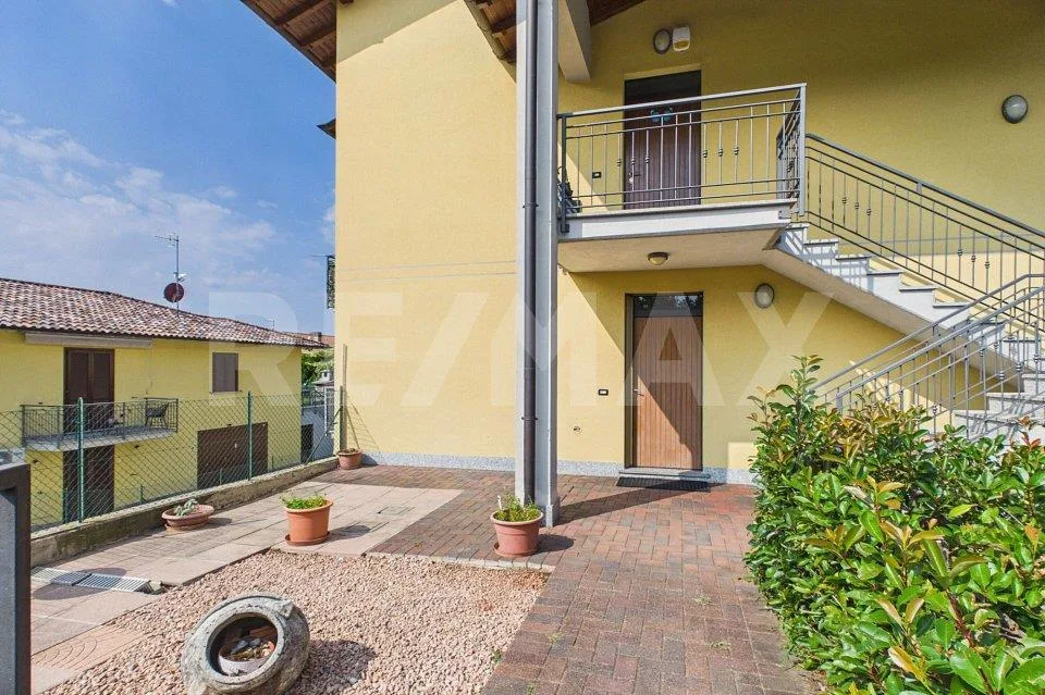 ITALIA-Appartamento con grande terrazza e garage vicino al confine ... – Foto 5 von 13