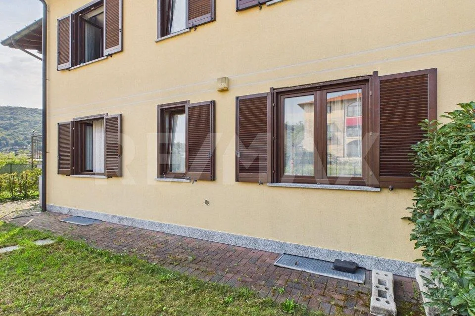 ITALIA-Appartamento con grande terrazza e garage vicino al confine ... – Foto 3 von 13