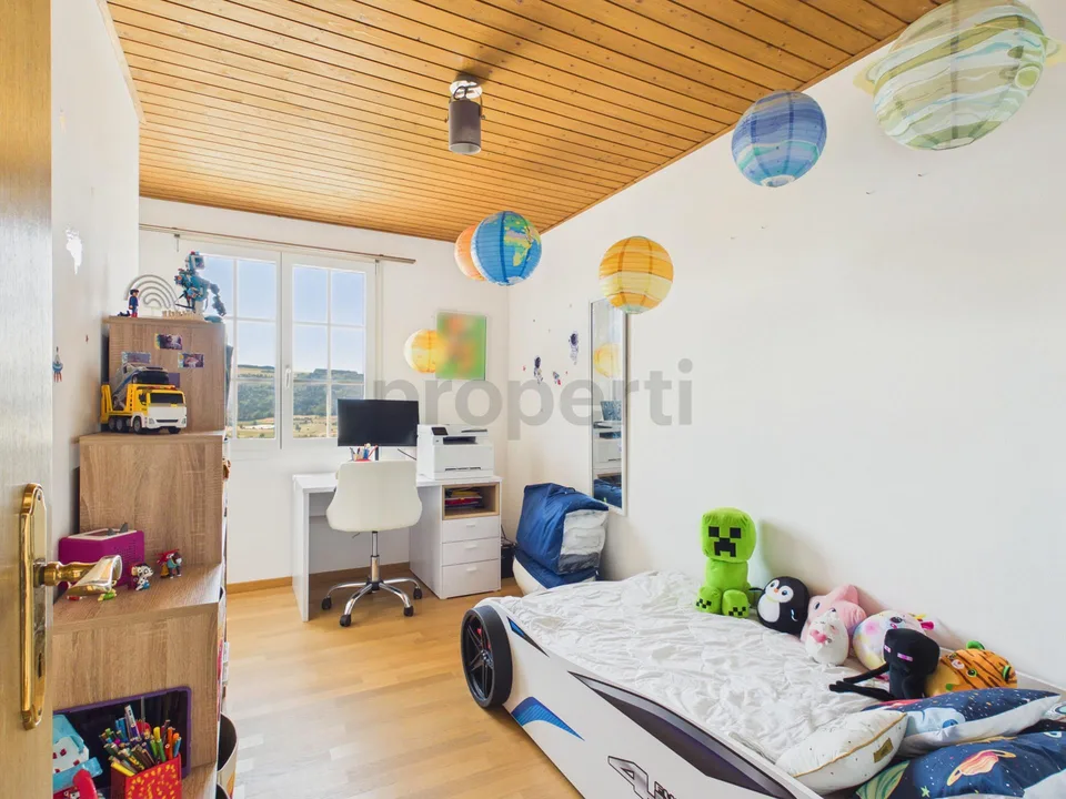 Stilvoll renoviertes Wohnglück mit sonnigem Balkon